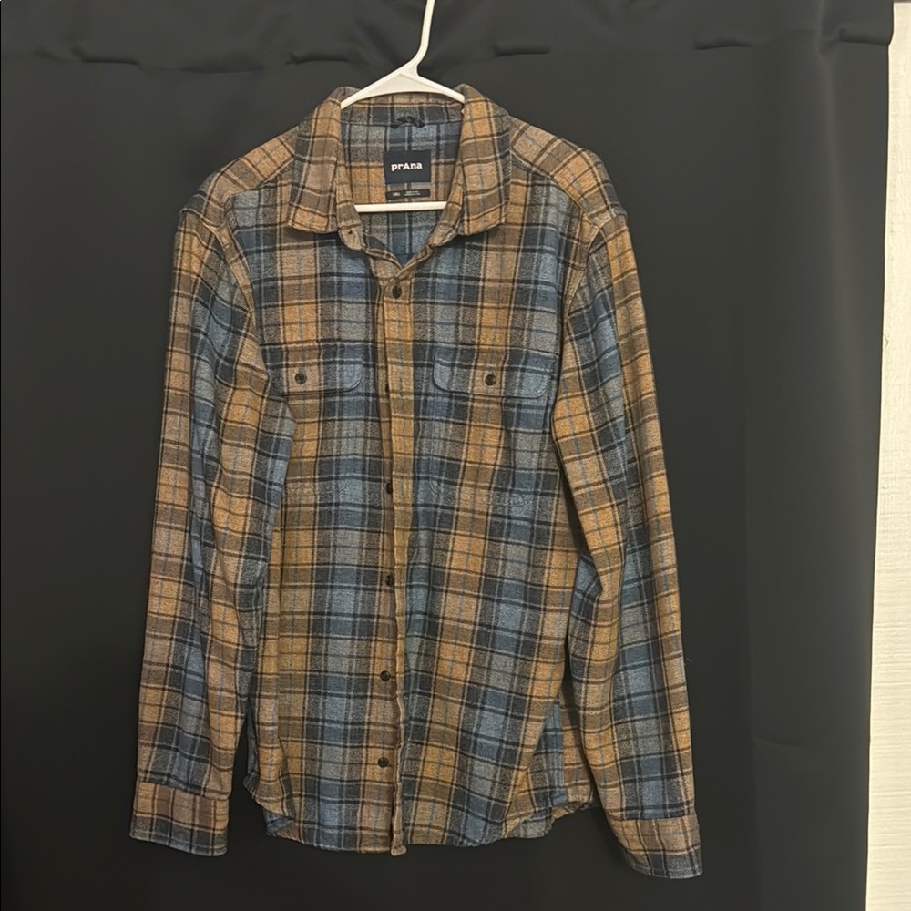 Prana Blue and Brown Plaid Casual Button Down Shirt *NWOT* worn once inside.